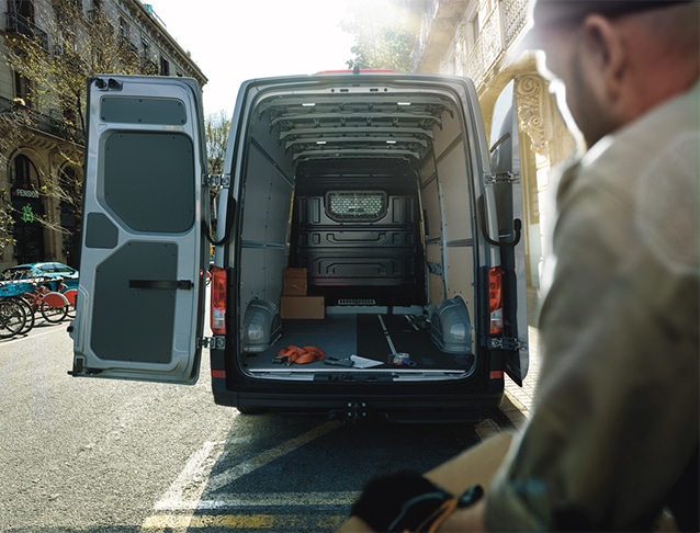 Bis zu 18,4 m Ladevolumen im MAN TGE Transporter