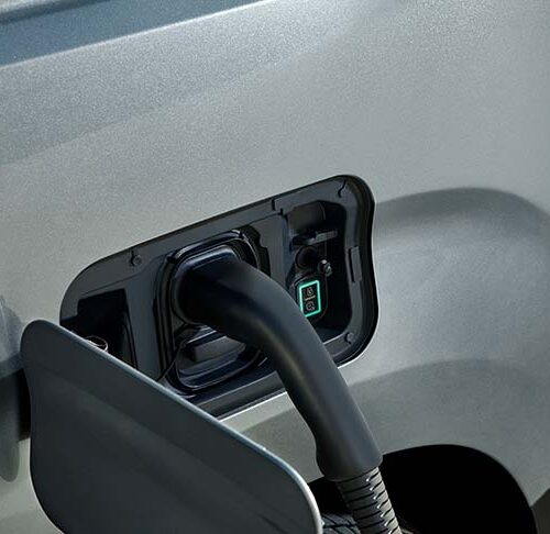 Fiat_Doblo_Ladestation_Kabel-500x486