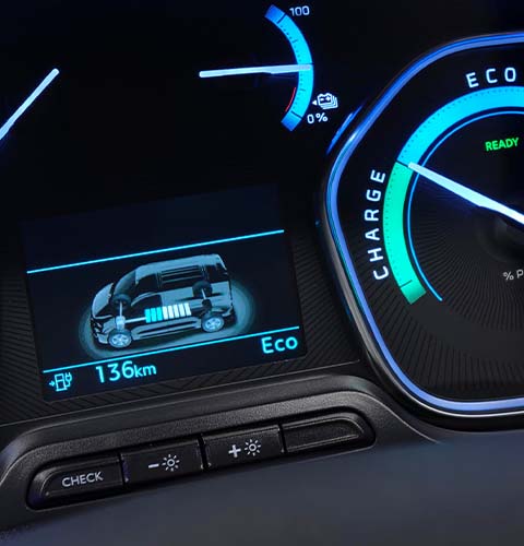 12_E_Scudo-Crop_cluster_480x500