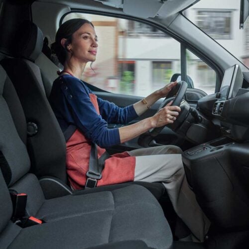 PEUGEOT_PAR_2021_041_FR_860_1000-500x500