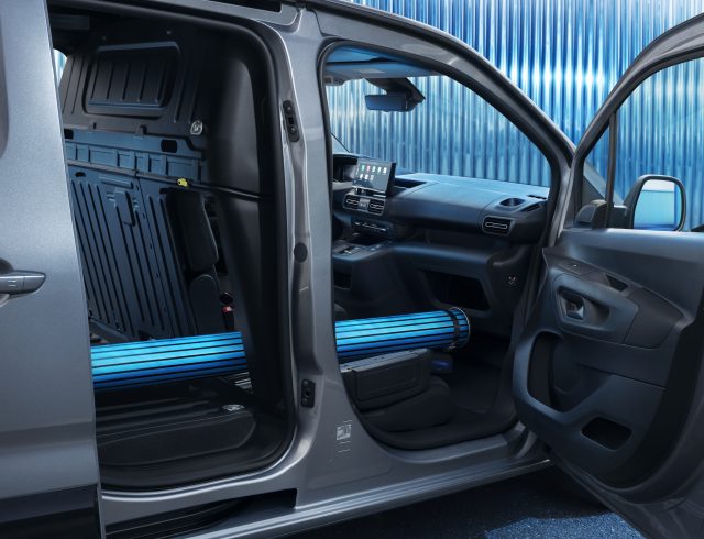 PEUGEOT_PAR_2310GJ_403-640x490