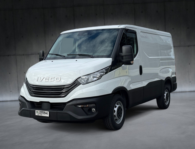 Kastenwagen-L1H1-35S16BA8V_ohneLogo-640x490